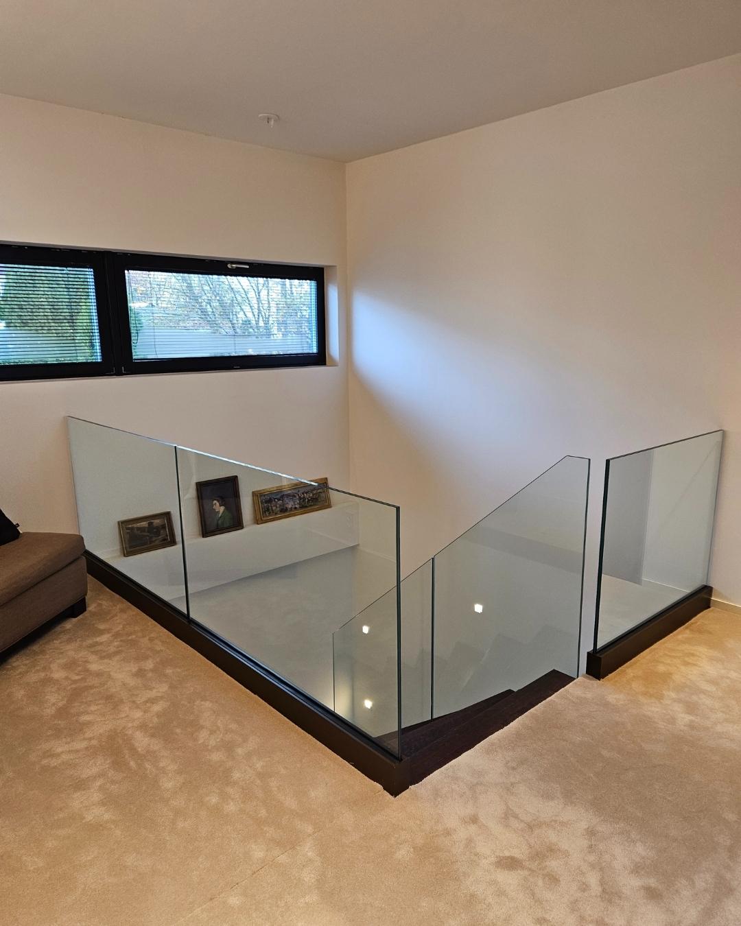 Designtrapp med glass