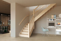 Marte med alle trappens deler i beiset langstav eik Marte